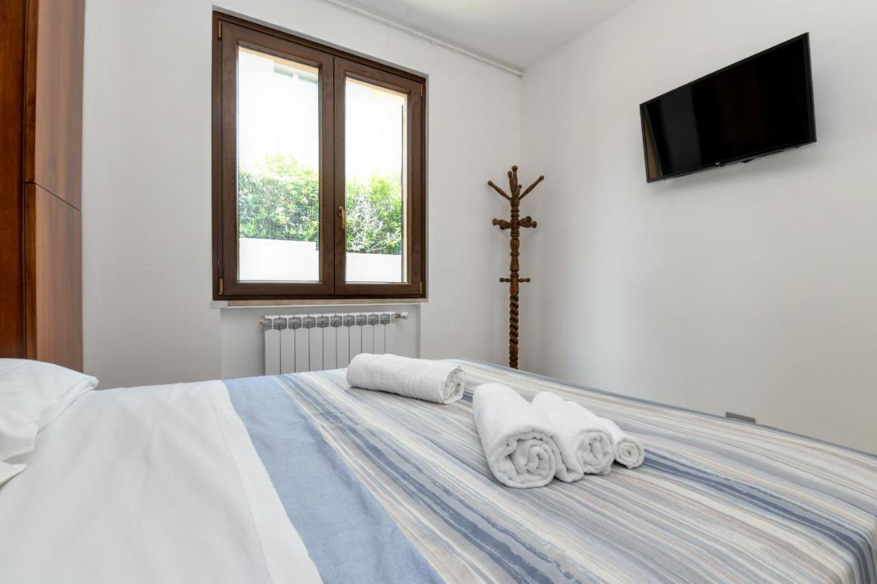 My Desenzano Holiday Apartment Desenzano del Garda Eksteriør bilde