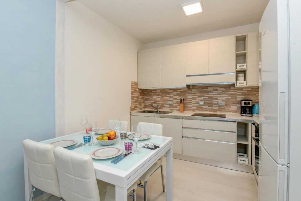 My Desenzano Holiday Apartment Desenzano del Garda Eksteriør bilde